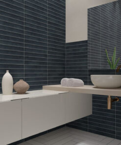 Alternative view of Osaka Blue Matt (5x40)