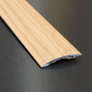 Flat Cover Strip Oak 2700mm