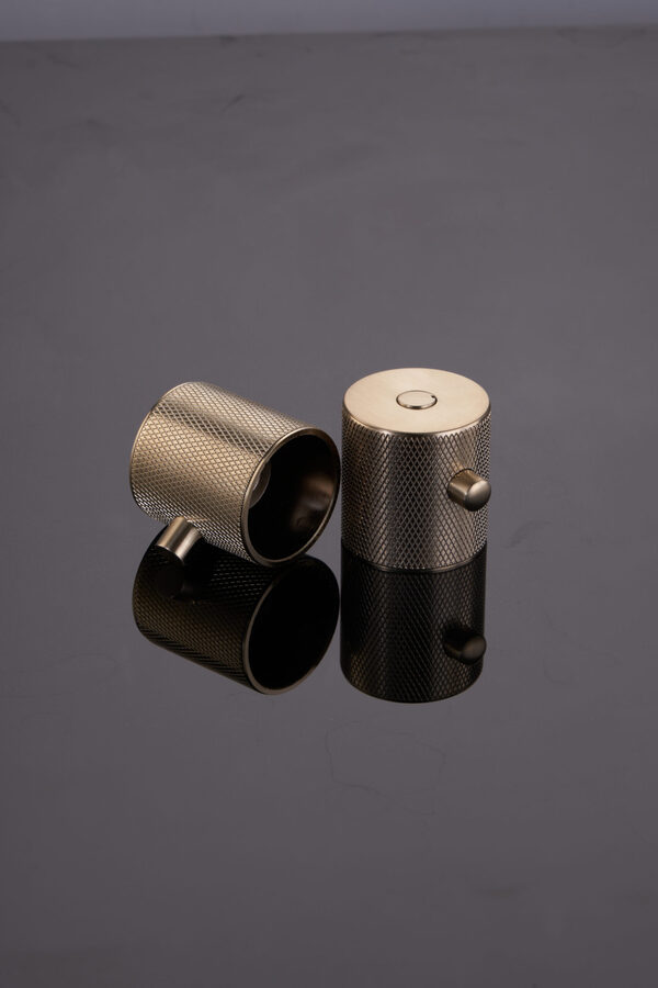 Ocean Diamond Handles Brass