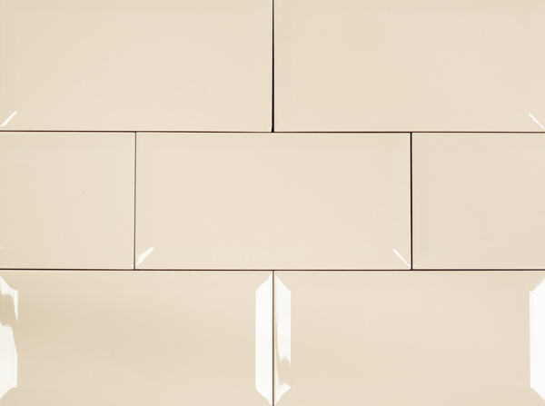 Bisel Crema Brillo (10x20) - Image 3